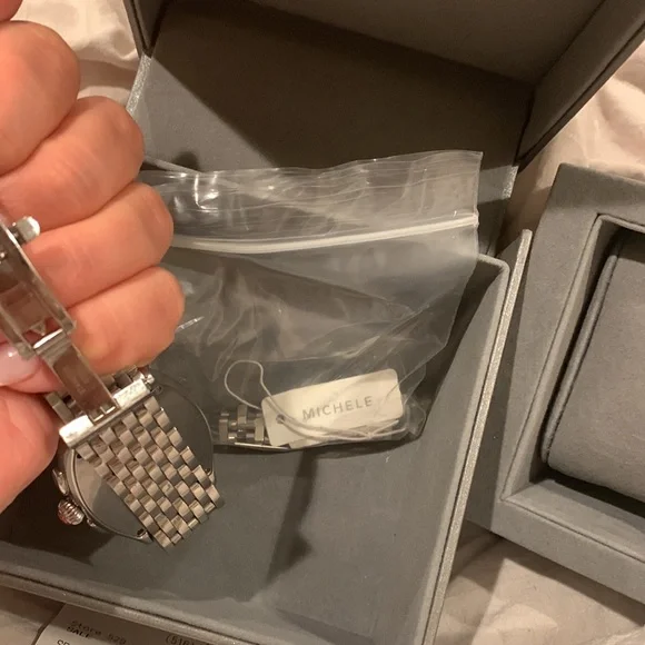 Selling Michele Releve chronological and diamond bezel. - Picture 4 of 6